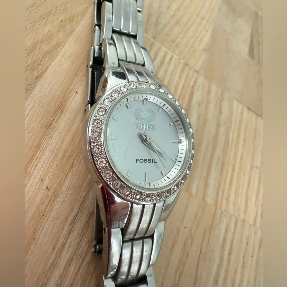 Fossil brand model
